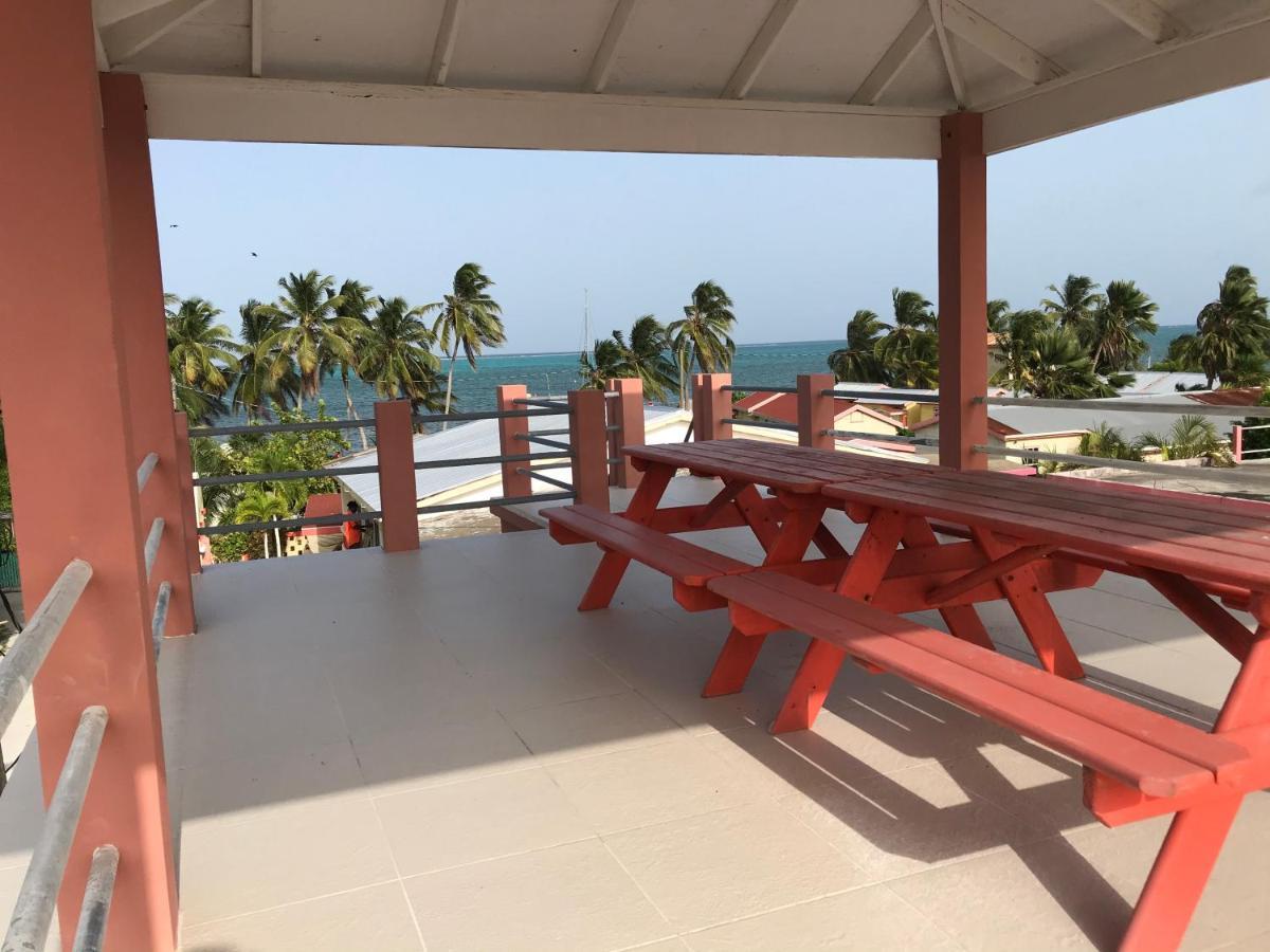 Tropical Paradise Express Caye Caulker Dış mekan fotoğraf