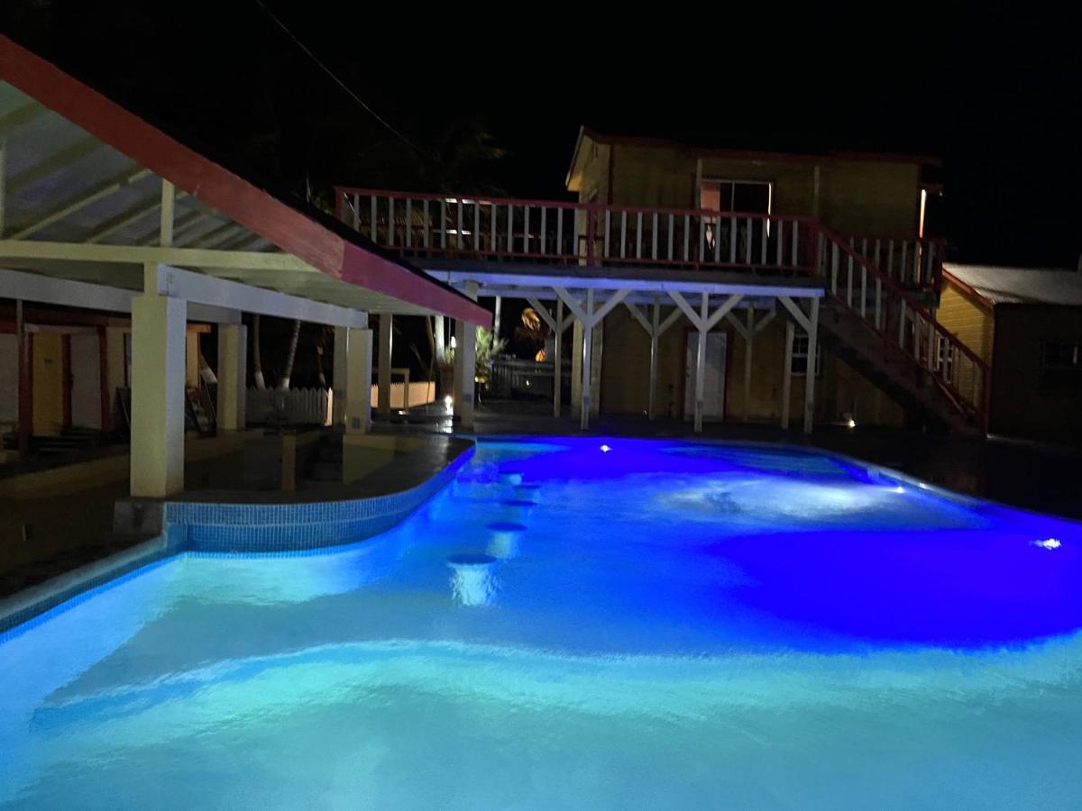 Tropical Paradise Express Caye Caulker Dış mekan fotoğraf