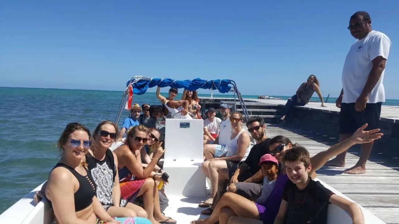 Tropical Paradise Express Caye Caulker Dış mekan fotoğraf