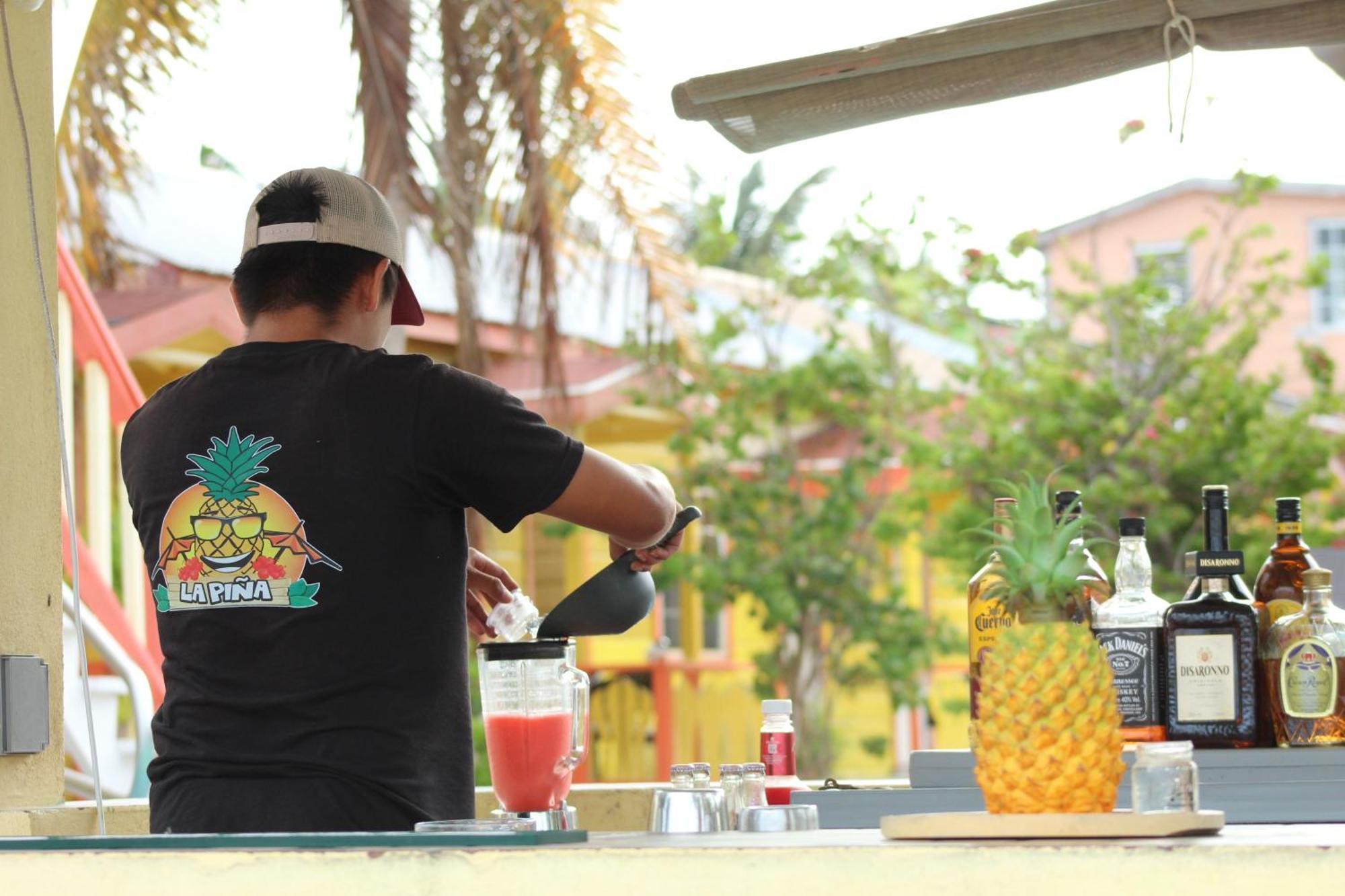 Tropical Paradise Express Caye Caulker Dış mekan fotoğraf